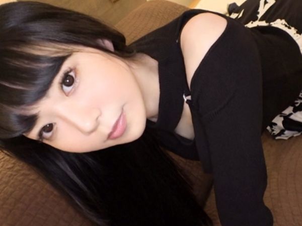 黒髪が似合う清楚系女子をハメハメしちゃう！喘ぎ声がエロすぎるスレンダー美女の腰振りがたまらんww