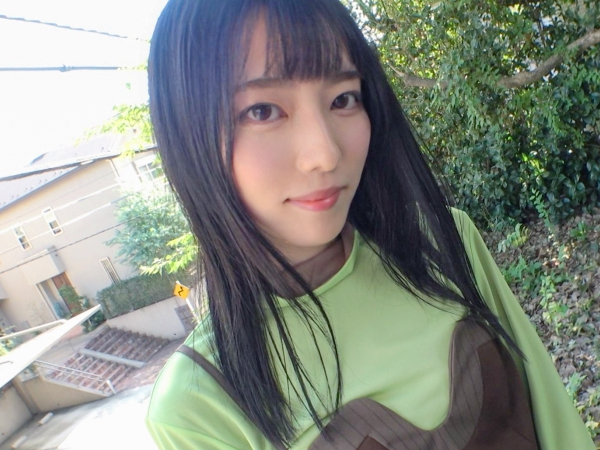 【素人×初撮り】低身長で小柄な激かわ美少女とハメ撮りSEX‼敏感マンコにチンポ激ハメして淫らに大絶頂させちゃう♥︎