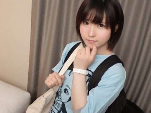 【素人】街で見つけたショートカットヘアの女の子に声をかけてホテルへ！！！童顔で可愛い顔を歪ませてイキまくる！！！
