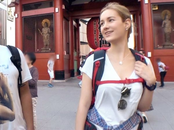 【素人】ロシア人美女とエッチな国際交流！クンニ手マンで愛液ダラダラ♥お返しのロシア流フェラご奉仕でフル勃起チンポハメ！