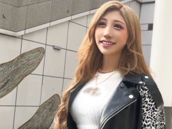 【素人】180㎝高身長のドM金髪デカギャルがじゅぽフェラでガチガチになった肉棒を敏感マンコに挿入激ピスで連続イキ…ッ！