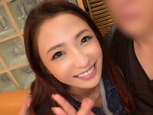 スレンダーお姉さんの興味本位で撮ったイチャラブハメ撮り映像が流出！？彼チンポで喘ぎヨガル姿が拡散される！