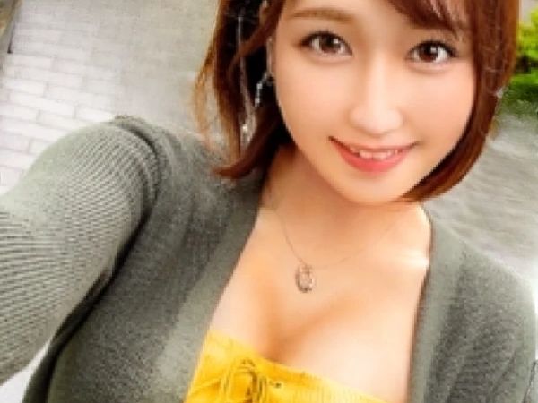 【潮吹き美脚艶肌女子大生】美脚開脚で潮吹き大洪水！デカチンで蓋して止める！潮吹きノンストップ！この女のおまんこ最高！
