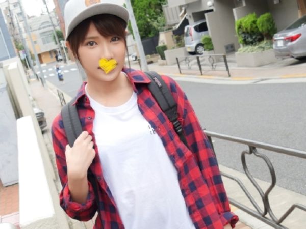 【中出し】貧乳ボーイッシュJDが7年振りSEXでデカチンに突かれて喘ぎまくる…ッ！連続種付け交尾♥