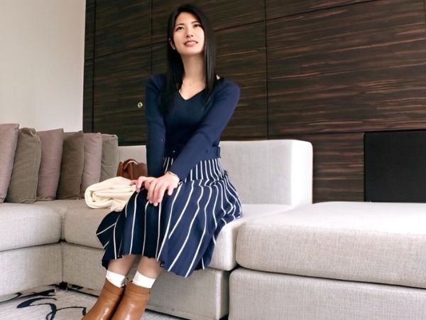 【素人】肛門科に勤務する清楚な美人ナース！手マン＆クンニで女の穴を刺激して肉棒で突きまくる！