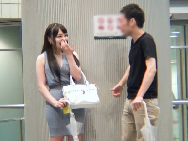 【巨乳素人】恋人が変態だと苦労しちゃうね！合法NTRで感じちゃう！自分が他人のチンポで興奮する淫乱性を秘めてるなんて！