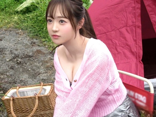 【キャンプ×ナンパ】押しに弱いソロキャン女子をキャンプ場でハメる…♡バレないよう顔真っ赤にして声我我慢イキ！