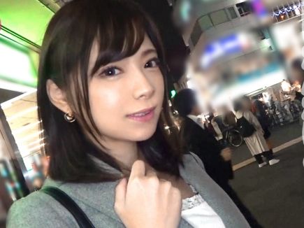 【素人】喉奥を犯されるイラマで濡れるドM体質美女…デカチンをフェラで勃起させて一生懸命に騎乗位腰振り…♡