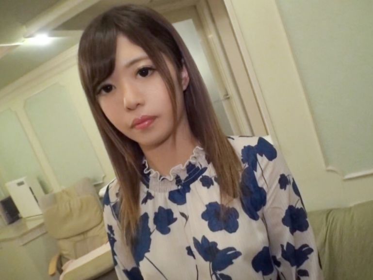 【素人】おとなしそうなJDさん！隠しきれない緊張がイイネ！こういう女に欲望のままエロい事させるのがたまらないの分かる？
