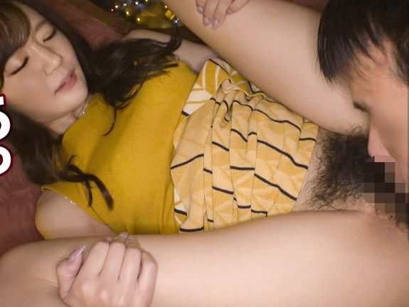 【素人】美人さん出し当然恋人もいるそうですけど…エッチには満足してないアラサー女性！いやこんなに感じやすいのにね…！