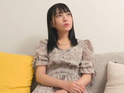 【彼氏の目の前で…】『やだ…気持ちいい…』童顔美少女が男友達に寝取られセックス！！彼氏の横で他人棒に悶絶イキする姿がエロすぎる！！キュートな顔とギャップの激しい淫乱っぷりに興奮必至！