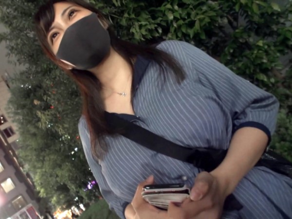 【肉感OLの危険な副業】『生はダメぇ…』爆乳むっちりボディのOLが、デカ乳揺らして生チン挿入♥どっしりとした美尻に立ちバックで激ピストン！肉感たっぷりのボディに大量の種付け！！P活の代償は激エロセックス！！