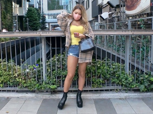 【黒光りギャル】「すごいなぁ…SEXの申し子みたいな」ラウンドガールの本性が露呈しまくり！！