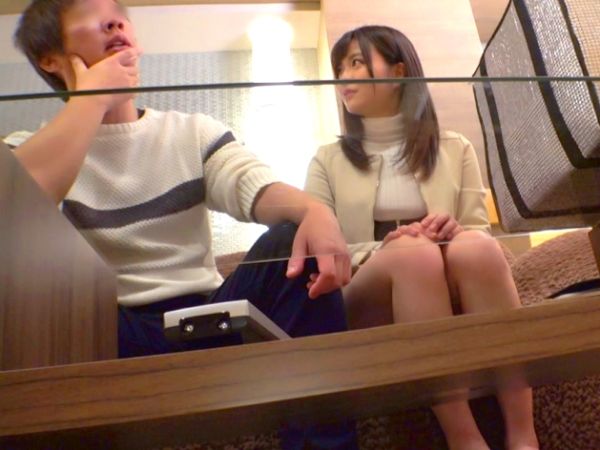 【アイドル級美少女の危険な取引】料理の専門学生が新メニュー採用を餌にオーナーと生ハメSEX！可愛すぎるルックスとエッチなギャップに悶絶必至！