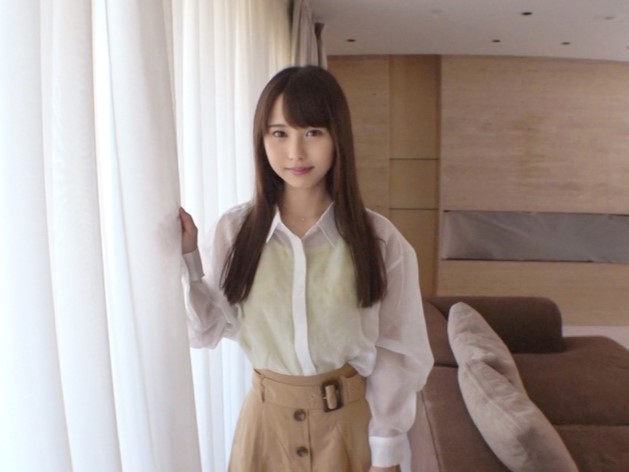 ＜素人＞色白つるペタ微乳でロリ顔の美少女♫ポルチオ狙いの膣奥責めで快楽解放♡生ハメ鬼突き絶叫アクメでマジ逝き昇天♪