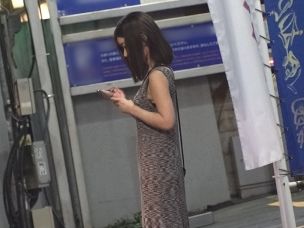 【街角で見つけたスレンダー美女と淫らな出会い】『ダメ…でも気持ちいい…』モデル級スタイルの立ちんぼ美女をゲット！性欲旺盛な彼女は騎乗位で激しく腰を振り、一人で盛り上がっちゃうほど感じまくり！♥スレンダーな体がエロく揺れる姿は必見！