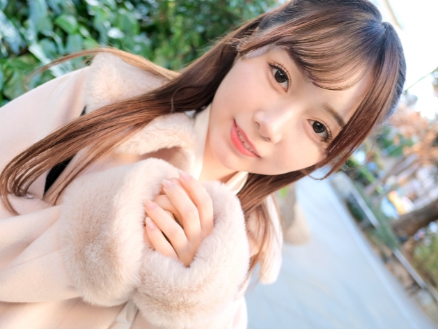 【ロングヘア美少女の悶絶セックス】『気持ち良すぎて…』キュートなルックスと長い髪が魅力的な美少女が、ビンビンのチンコで激しくピストンされ、膣奥を刺激されて乱れまくる！！エロかわいい喘ぎ声がたまらない♡