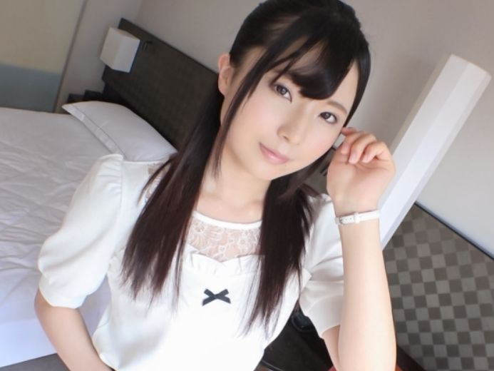 【超ウブな素人娘】『恥ずかしい…』細身で敏感なカラダの素人女子がカメラの前で全裸に!初々しいフェラから本気SEXまで大胆披露♡