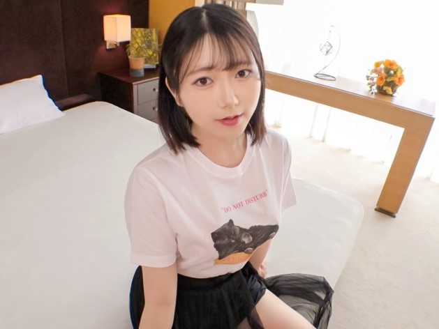 【彼氏持ち巨乳美女】『ダメ…感じちゃう…』敏感マ●コを手マン＆クンニで責められ、トロトロに濡れる！巨乳を揺らしながら悶える姿がエロすぎる！彼氏じゃ満足できないカラダ♡