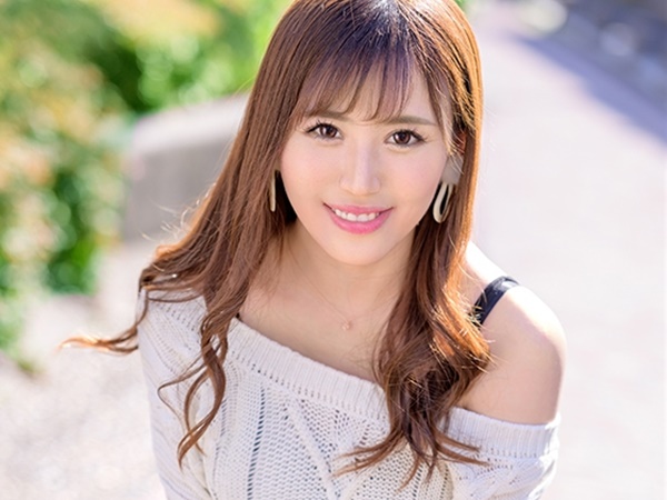 【ギャル妻の性欲爆発】『旦那じゃ足りないの…』子持ちとは思えない美ボディのギャル妻がAVで本能むき出し！敏感すぎるえちえちボディが男たちを誘惑、抑えられない性欲をぶちまける！子持ちの色気とギャルのエロさが融合した究極の肉体がここに！♡