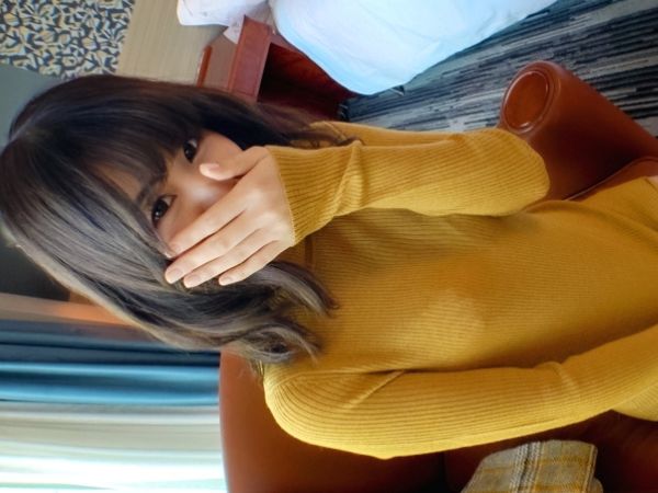 【素人】プリケツで勃起させてくるメイドカフェの美人店員さん!後背位と騎乗位でぬるぬるのメス穴を堪能するセックス♡