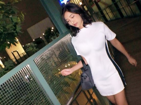【爆乳痴女の誘惑】『もっと激しくして…』ドスケベボディの美女が野性的なセックスで大絶頂！腰を振りまくり、ビクビク感じる姿がエロすぎてたまらん♥