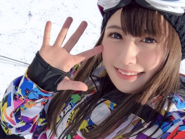 【雪山で見つけた色白美尻娘】『寒いのに熱くなっちゃう…』ゲレンデでナンパしたプリケツ美女がクンニと手マンでトロトロに♥じゅるじゅるフェラでチンポを味わい尽くす！