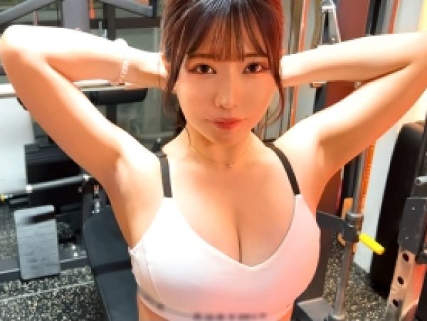 【美巨乳OLの危険な遊び】『気持ち良すぎる…』完璧ボディの美人会社員がデカチン筋肉男とハメ撮りSEX！激ピストンで巨乳を揺らしながらイキ乱れる姿は必見！！